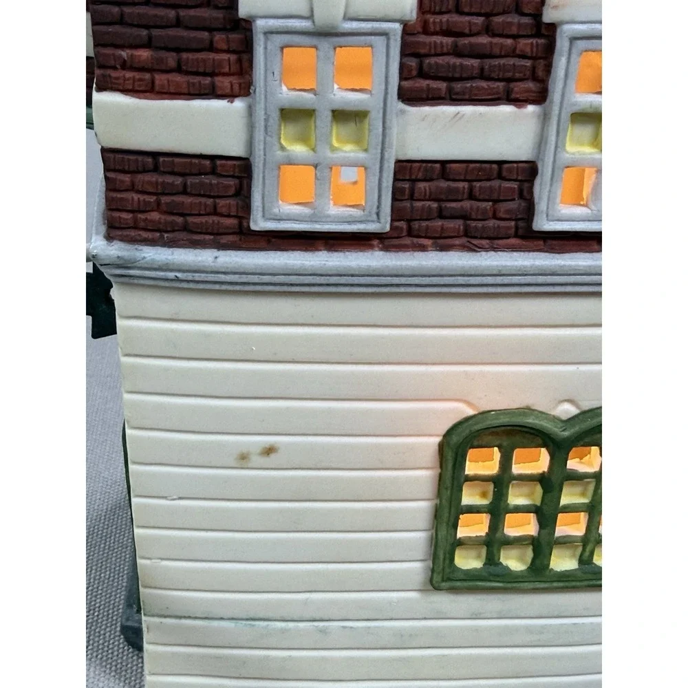 Dept 56 Heritage Village Ritz Hotel Christmas in the City  5973-0 Tested Boxed
